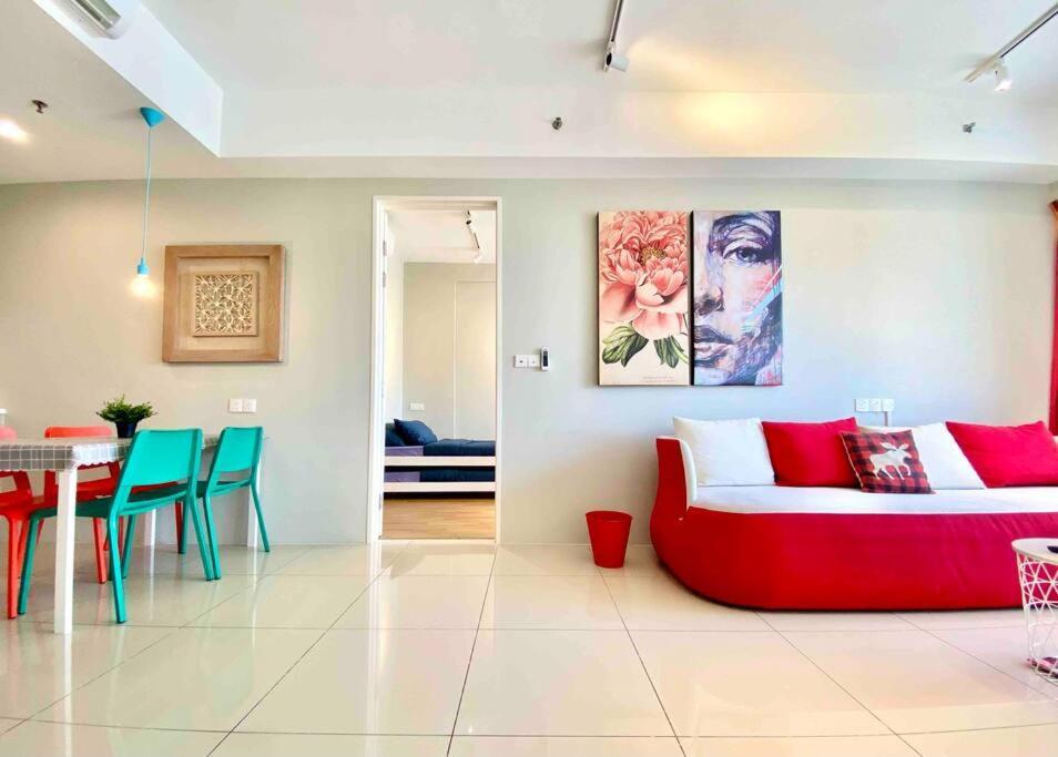 Tropicana 218 Macalister #Wondercolor #Infinity Pool #Georgetown #5Pax #2Br 2Bath #1King 1Queen 1Single #Quality Well Maintained #Private Host Exteriör bild